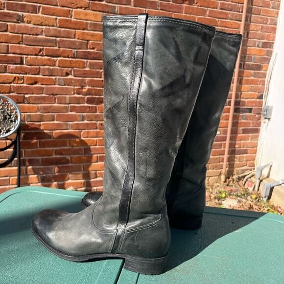 N.D.C. Shearling Lined Leather Boots - Picture 10 of 13